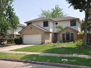 12215 Brook Meadows Ln, Meadows Place, TX 77477