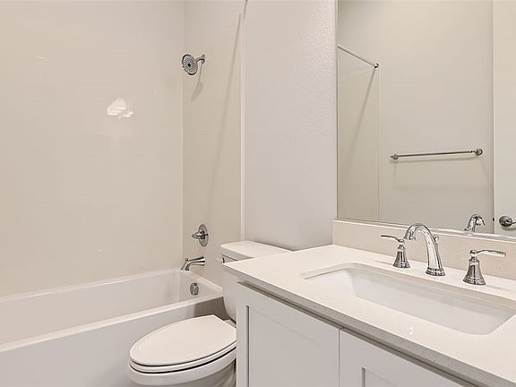 4th image of 361 Old Erie Pl
