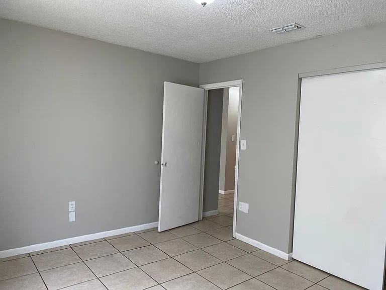 3873 Janeen Cir — Photo 10