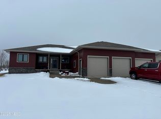 220 23rd Ave NW, Watertown, SD 57201