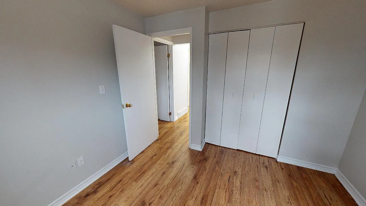 3 bed, 922 sqft, $1,895 — Photo 4