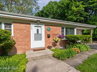 421 Green Bay Rd, Lake Bluff, IL 60044
