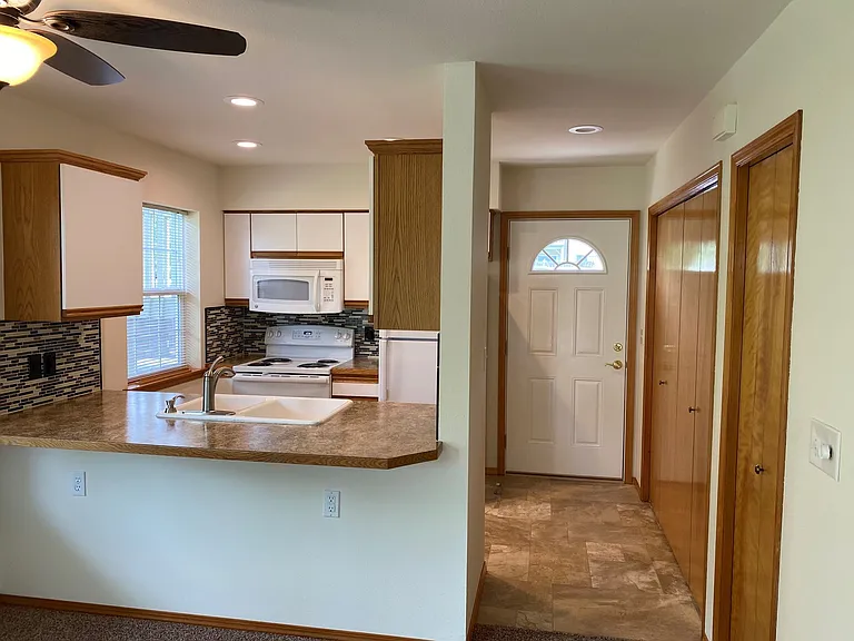 BH T 3340 — Photo 12