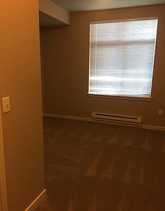 5th image of 975 NE Discovery Dr Unit 307