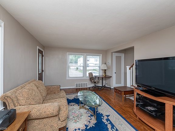 2nd image of 14212 Gramatan Ave