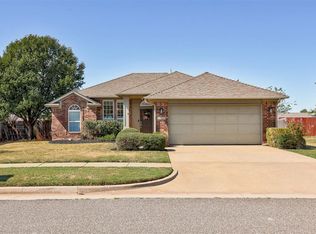 16221 Snake Dr, Edmond, OK 73013