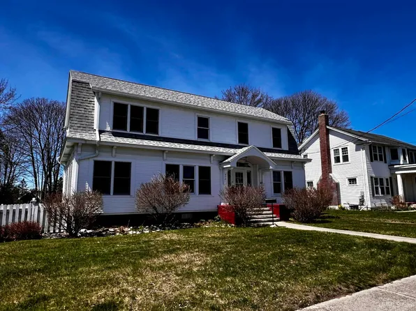 802 Range St, Manistique, MI 49854