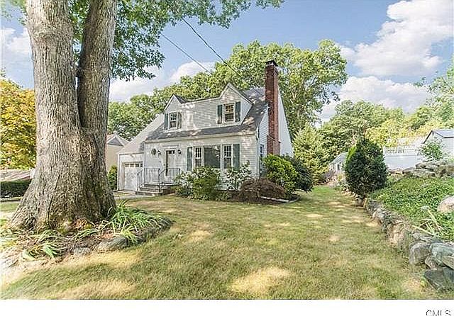 1st image of 174 Dunn Ave