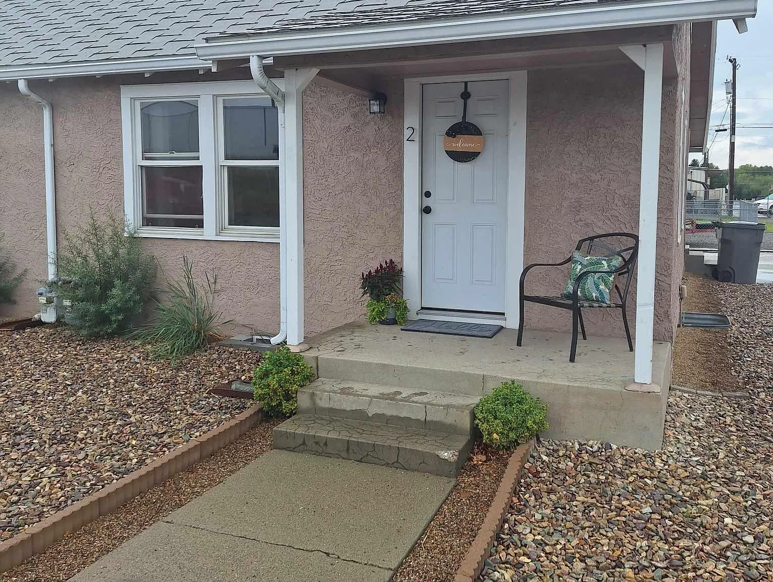 1 bed, 1260 sqft, $2,100 — Photo 2