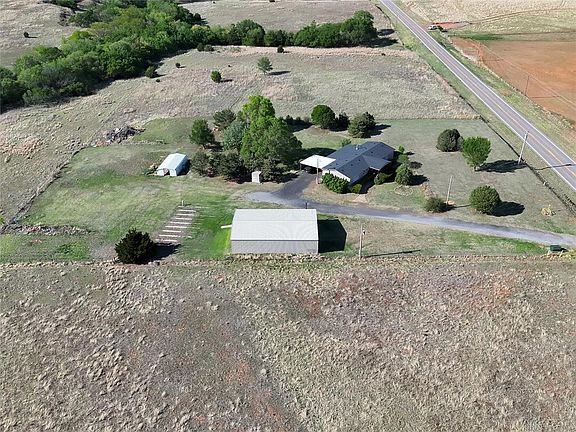 3rd image of 9749 Highway 44