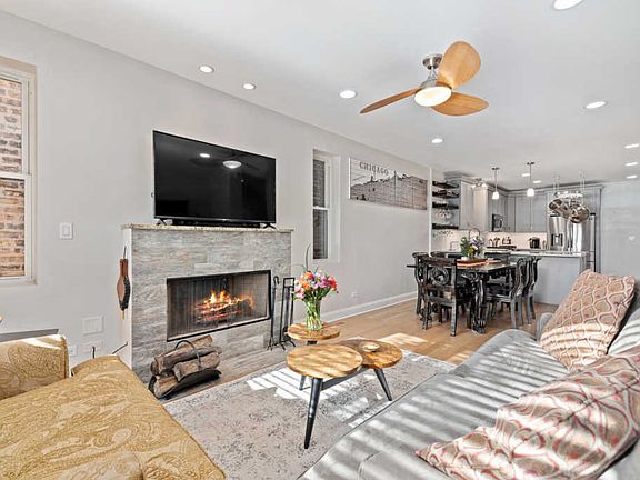3rd image of 4157 N Western Ave #1