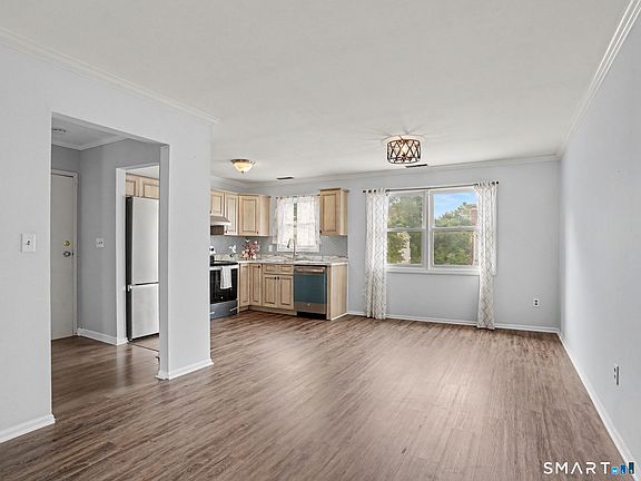 3rd image of 85 Carriage Path South #85