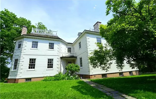 Rented by Michel Madie Real Estate Services | media 19