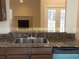 610 NW 39th Dr, Gainesville, FL 32607