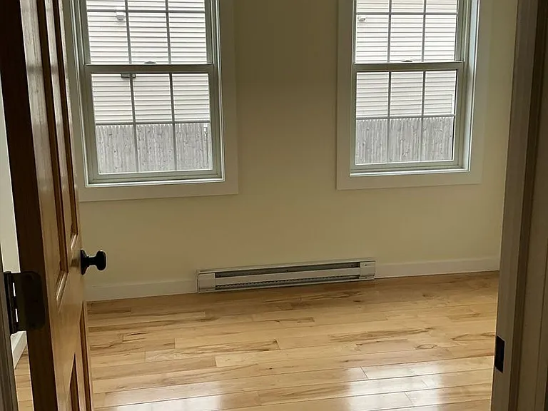 90 Elm St #1 — Photo 10