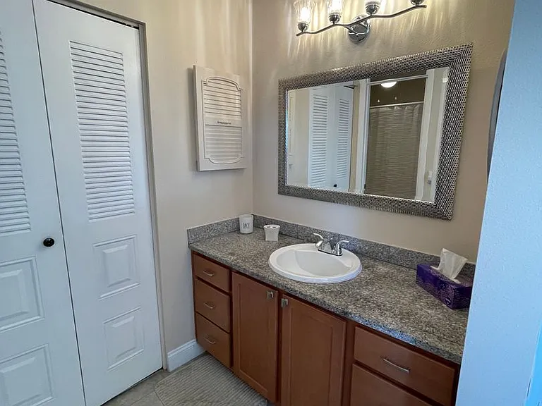 1440 Sheafe Ave NE #112 — Photo 11