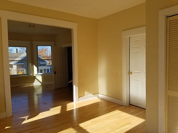 3rd image of 119 Dewitt Street # Fl 3rd
