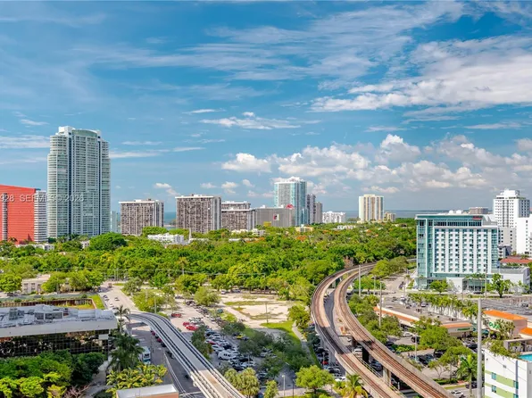 79 SW 12th St, Miami, FL