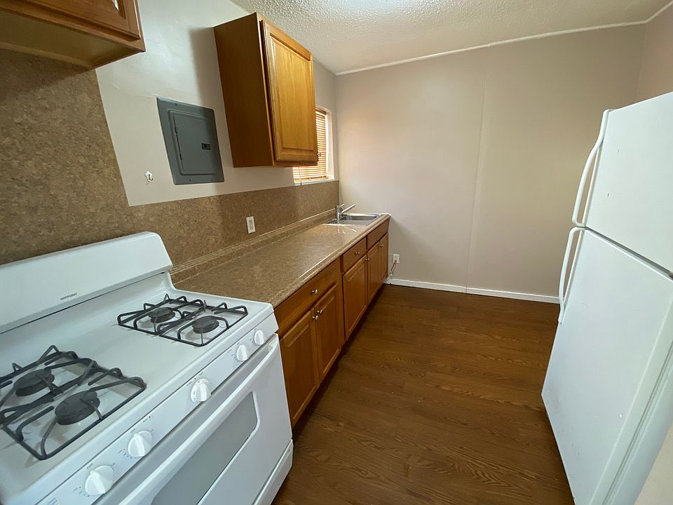 1st image of 32466 Lenawee Ct