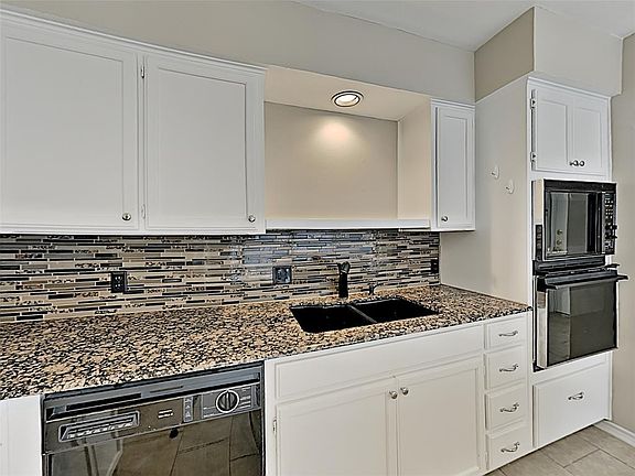 5th image of 6201 Bellaire Dr S