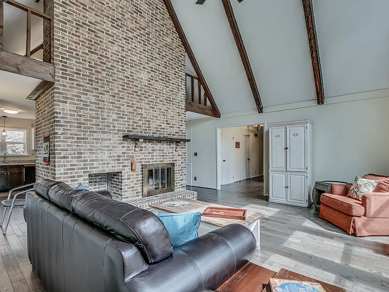 1408 Cedar Hill Rd — Photo 9