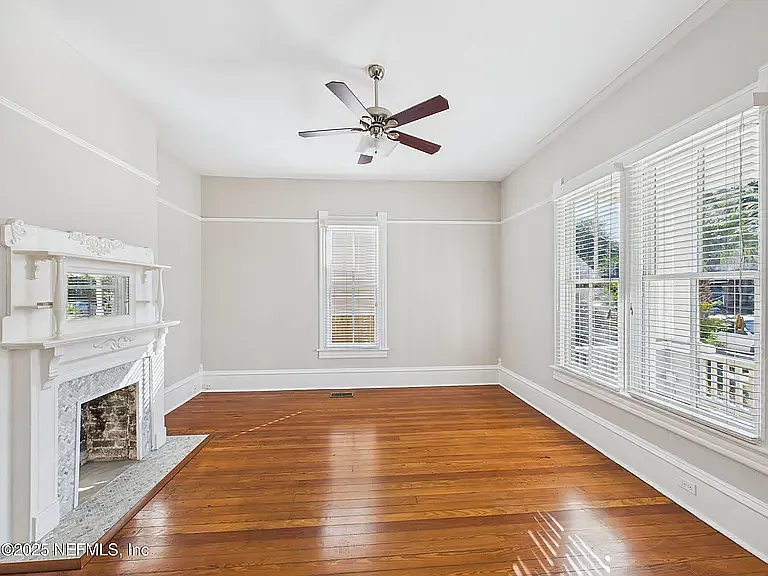 1251 Hubbard St #1 — Photo 6