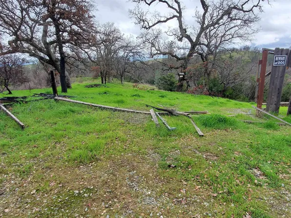 6960 Cougar Dr, Corning, CA 96021