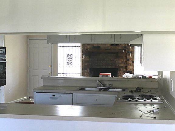 5th image of 3403 Dalmatian Dr