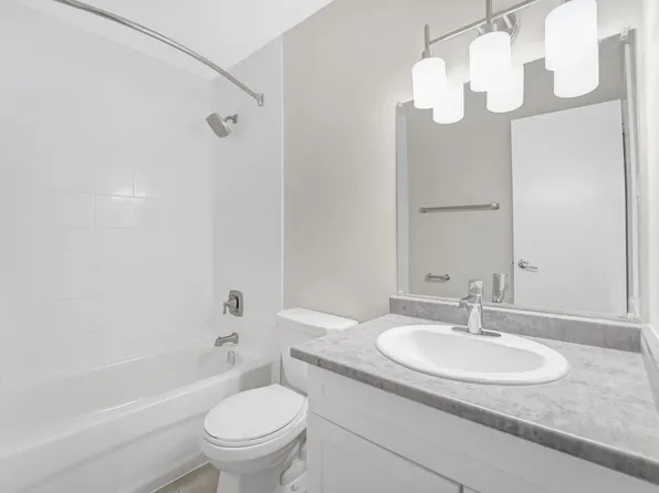 Park Lane Towers Apartments