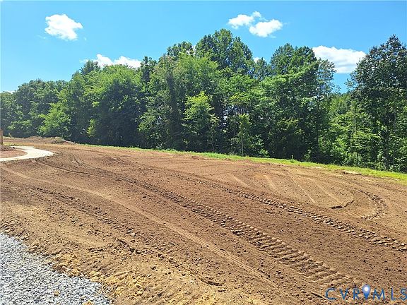 5th image of 2078 E Courthouse Rd