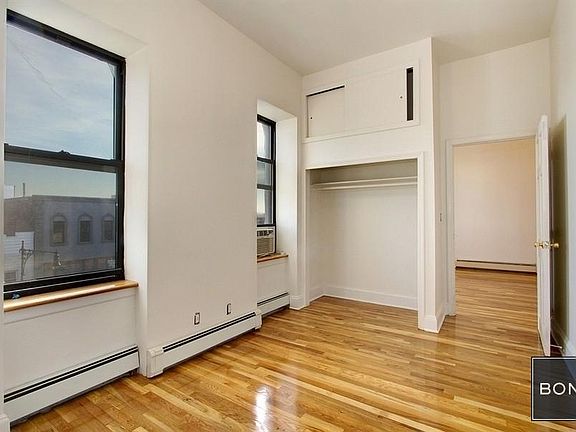 4th image of 3148 Steinway St APT 4