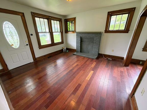 2nd image of 103 Randolph St