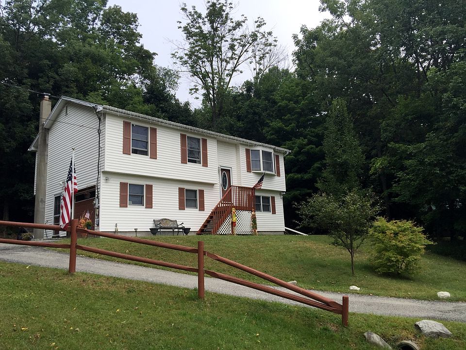 1st image of 26 Valley View Trl