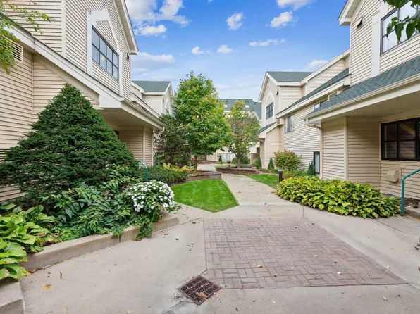 7631 Edinborough Way APT 5311, Edina, MN 55435