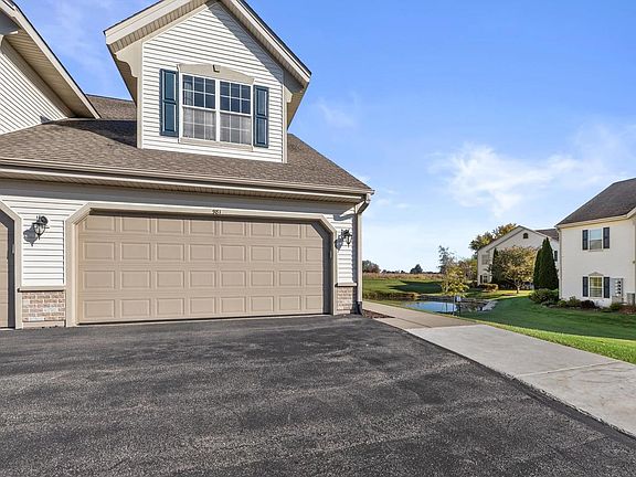 2nd image of 981 Hastings COURT #202