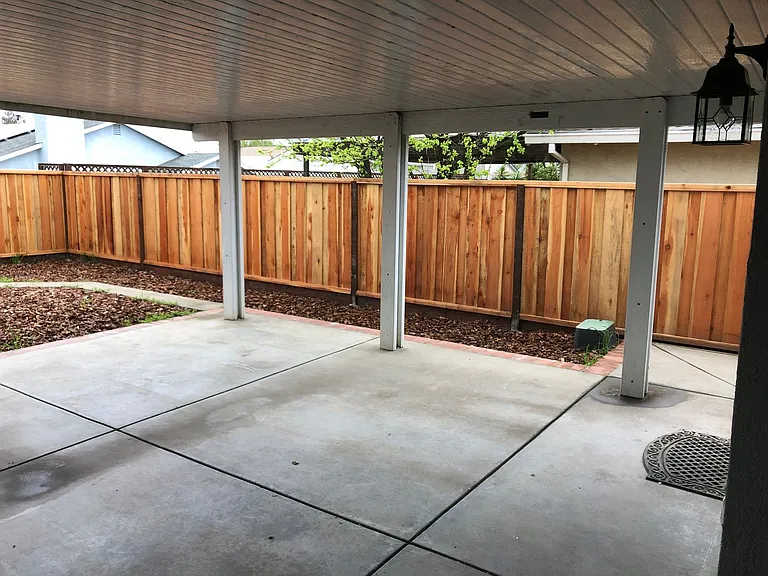 1740 Gateway Dr — Photo 19