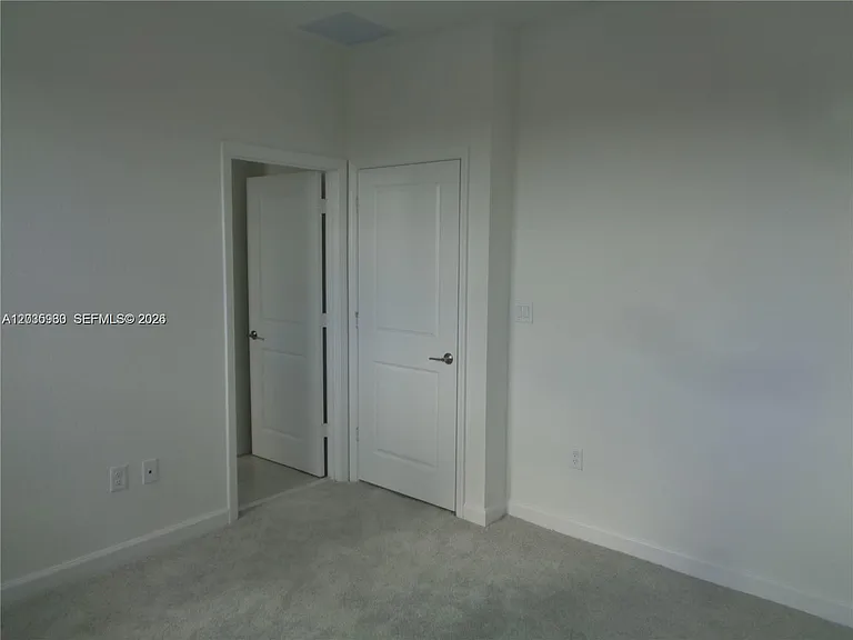 2514 SE 29th St #2514 — Photo 13