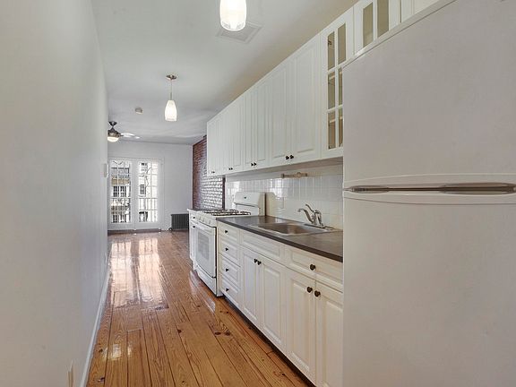 4th image of 307 W 137th St APT 3