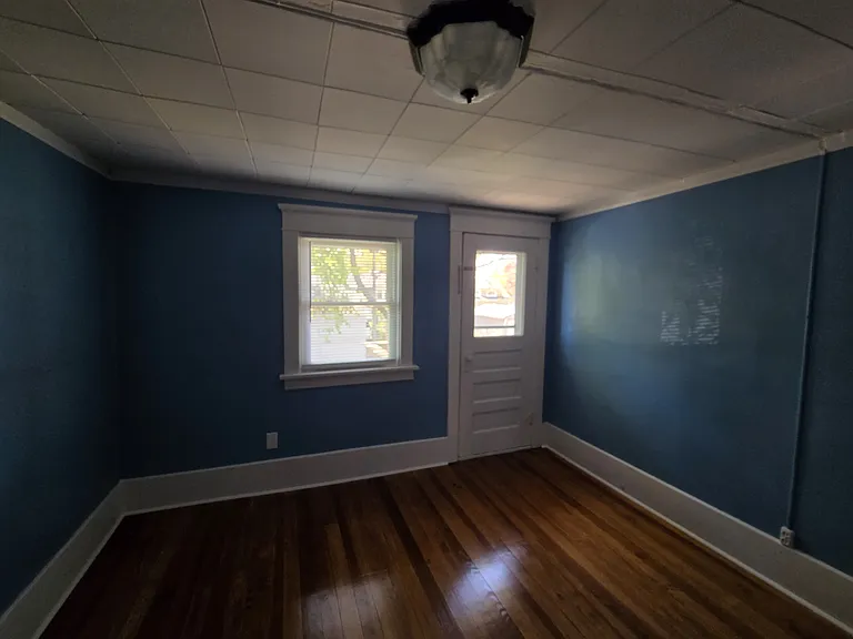 Bedroom with Balcony