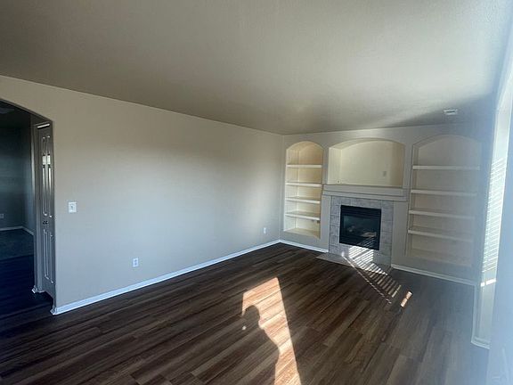 2nd image of 4950 Leland Point