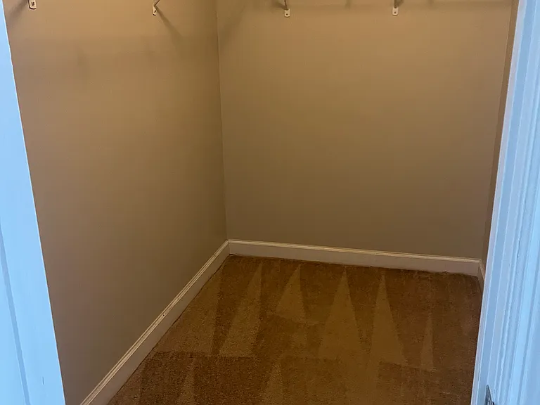 316 Sinclair Ln — Photo 12