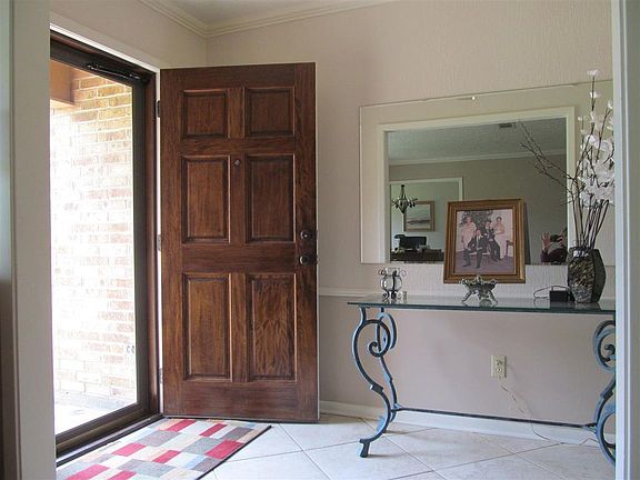 3rd image of 5940 Pinkstaff Ln