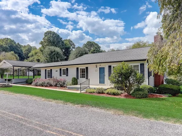 184 Couzins Ln, Waynesville, NC 28786