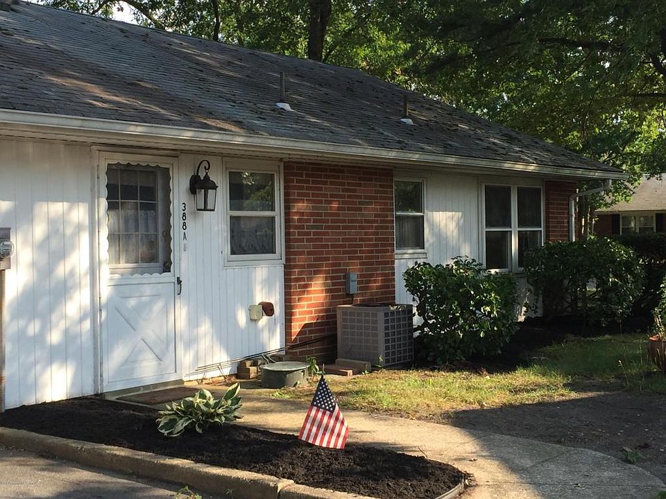 1st image of 388A Picardy Ct #100A