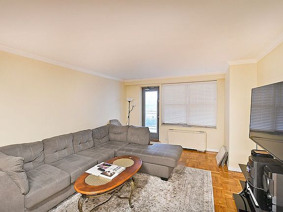5th image of 12510 Queens Blvd APT 406