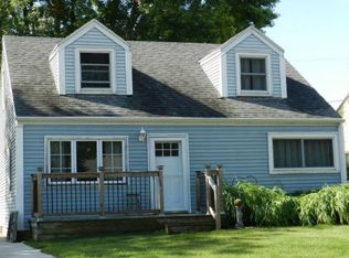 1305 Graceland Ave, Mount Pleasant, WI 53403