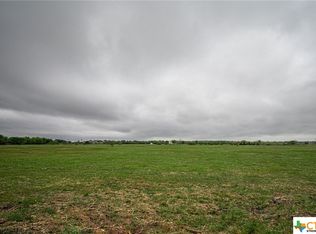 2010 E Guadalupe St, Victoria, TX 77901