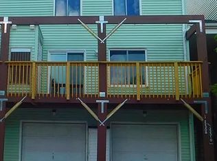 22308 River Walk Ln, Rocky River, OH 44116