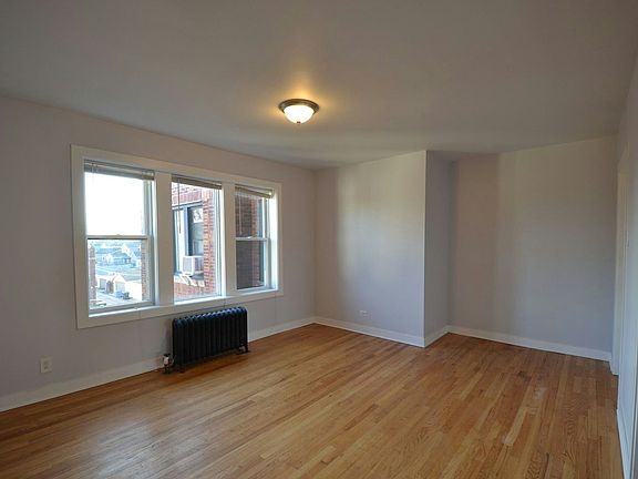 5th image of 4606 N Kildare Ave APT 1W