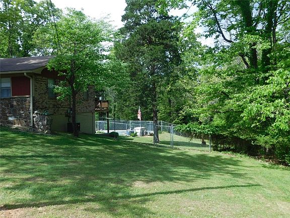 4th image of 2911 E Blue Hill Dr